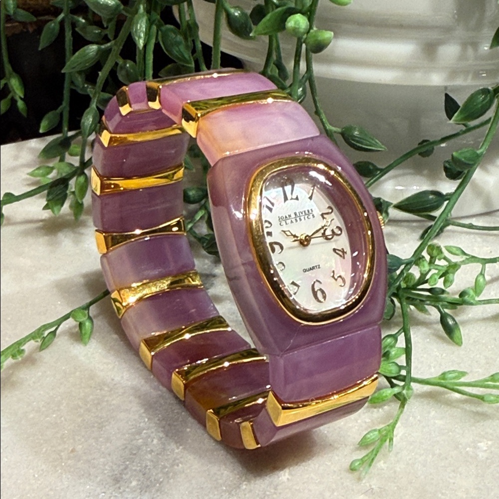 Joan Rivers Watch - Picture 2 of 5